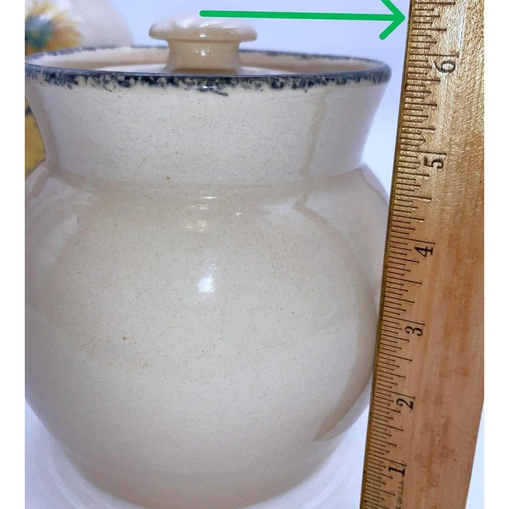Casey Pottery bee copies canister